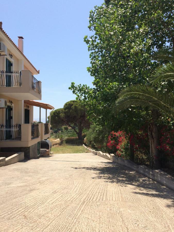 Koukounaries Studios Skala  外观 照片