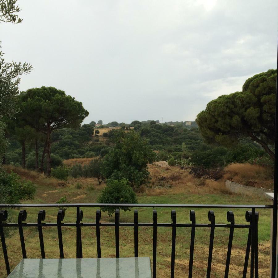Koukounaries Studios Skala  外观 照片